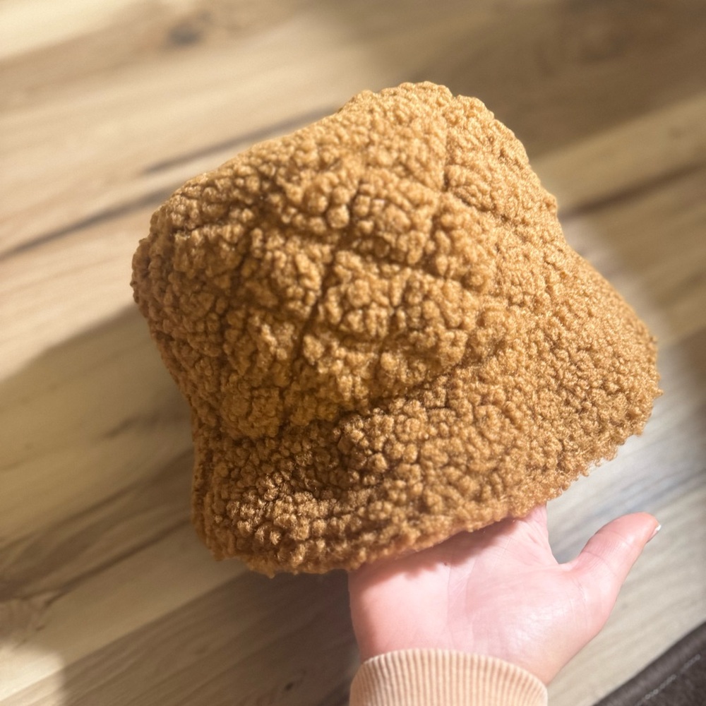 Universal Thread Tan Sherpa Hat